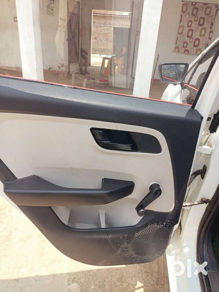 Tata Altroz Xe Plus 2022