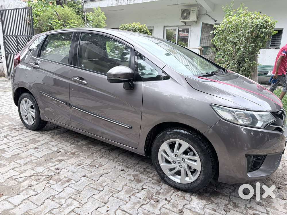 Honda Jazz V Automatic, 2016, Petrol