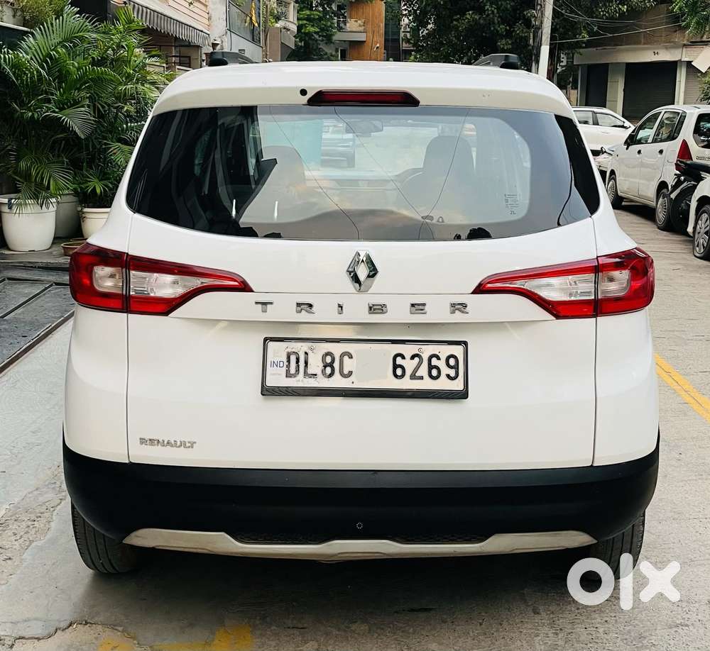 Renault Triber Rxt, 2023, Petrol