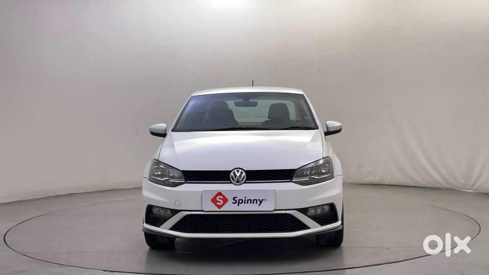 Volkswagen Vento 1.6 Highline, 2021, Petrol