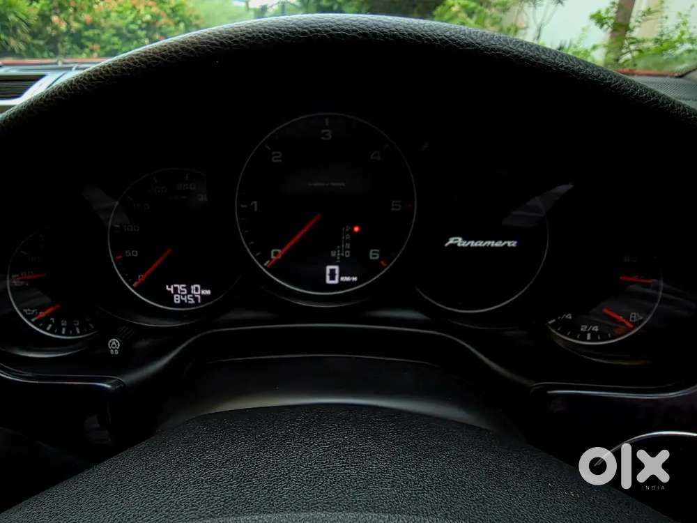 Porsche Panamera V6 Diesel In Carmine Red