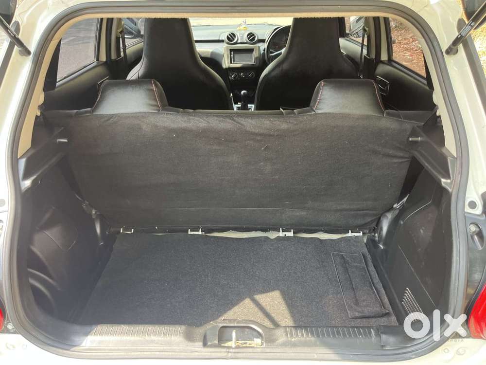 Maruti Suzuki Swift Lxi Optional-o, 2023, Petrol