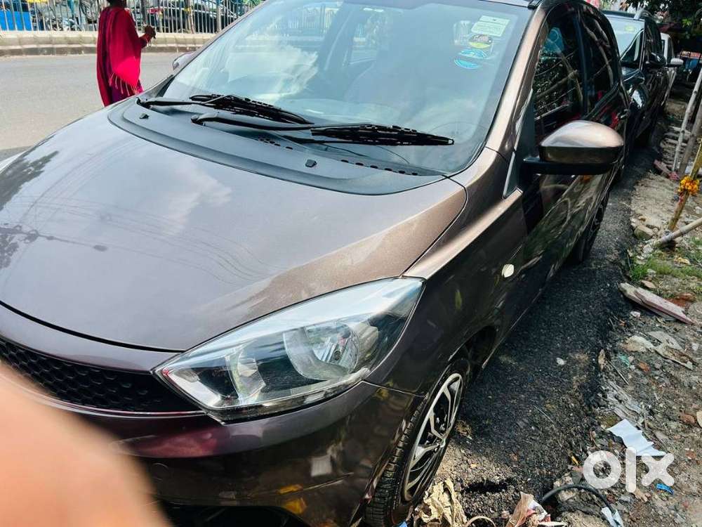 Tata Tiago 1.2 Revotron Xt (o), 2017, Petrol