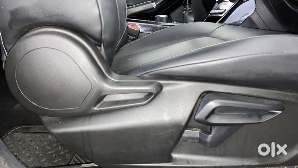 Tata Nexon 1.5 Revotorq Xz Plus (l) Dark Edition, 2021, Petrol