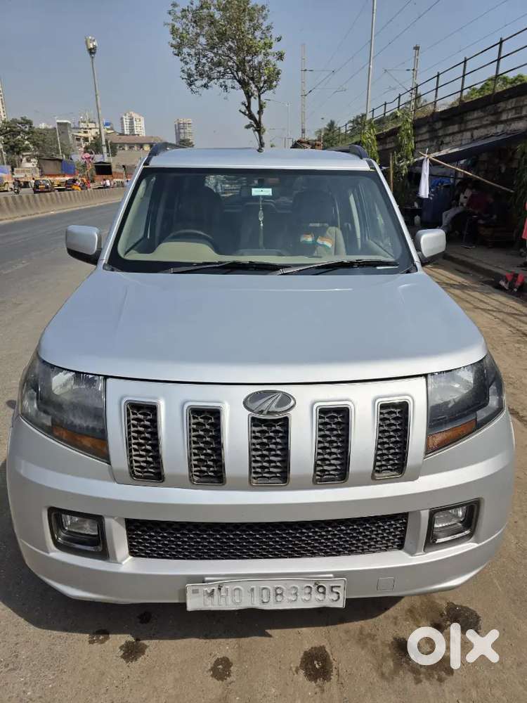 Mahindra Tuv300 T10 Amt 3rd Owner Recently Full Service Done