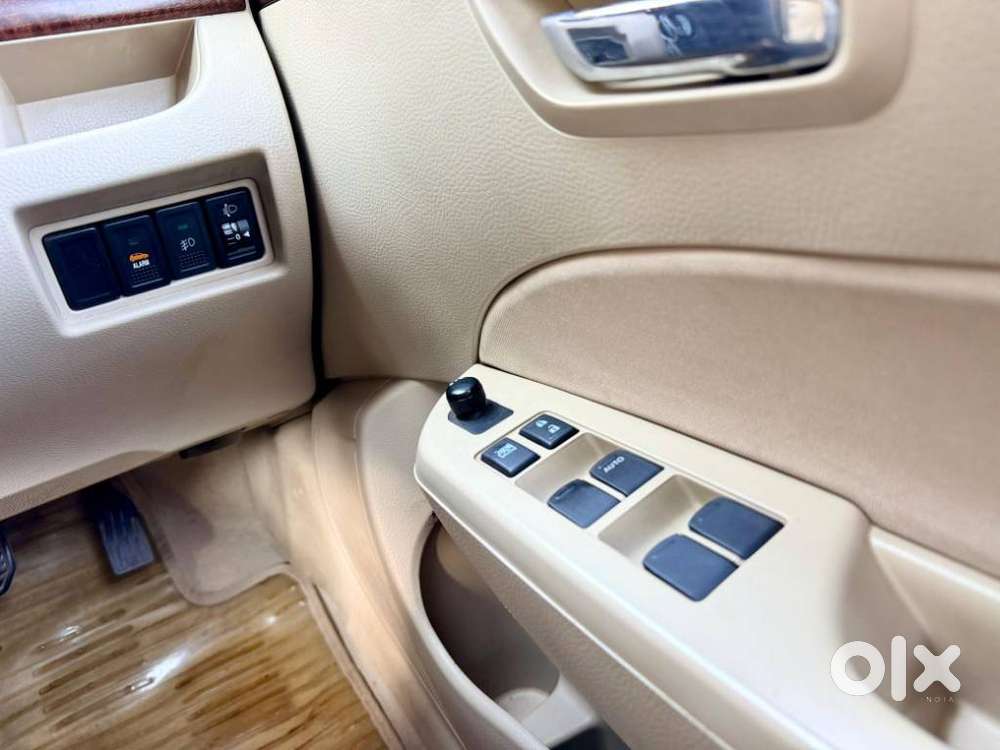 Maruti Suzuki Swift Dzire 1.2 Vxi Bsiv, 2012, Petrol