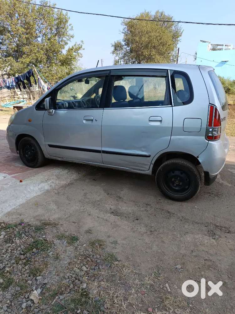 Maruti Suzuki Zen Estilo 2010