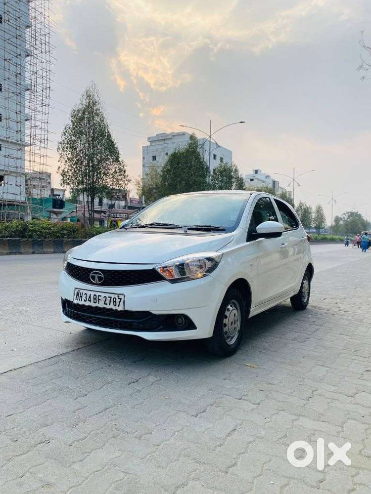 Tata Tiago 1.2 Revotron Xta, 2017, Petrol
