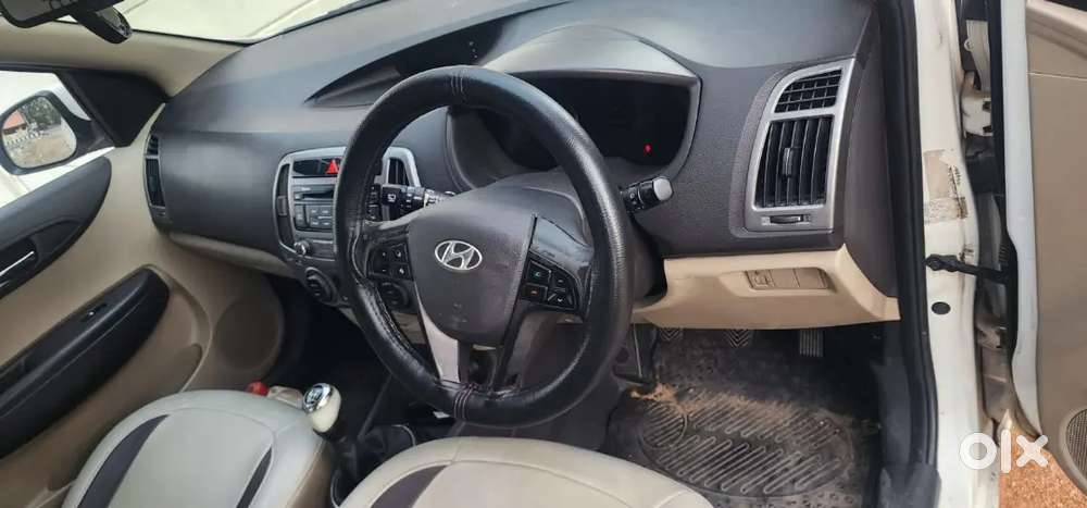 Hyundai I20 2014 Diesel 122000 Km Driven