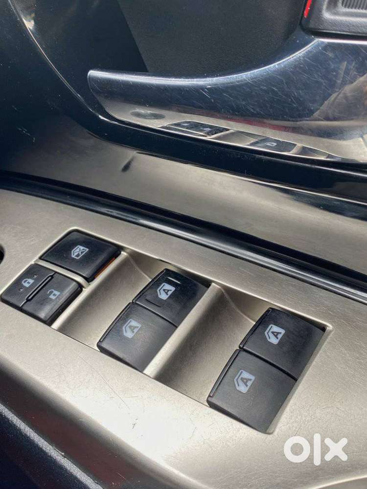 Toyota Innova Crysta 2.4 Vx Mt, 2018, Diesel