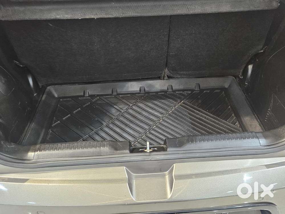 Maruti Suzuki Swift Zxi Plus Dual Tone, 2022, Petrol