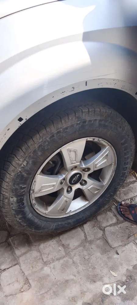 Mahindra Xuv500 2012 Diesel 95000 Km Driven