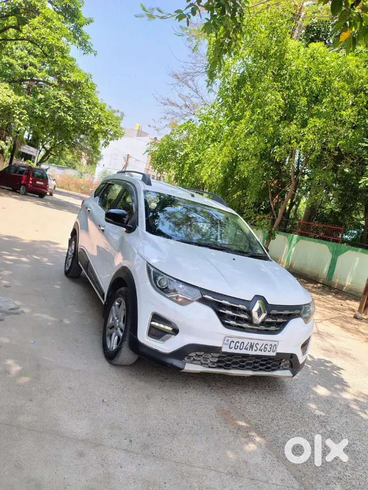 Renult Triber Top Model Well Maintain Car