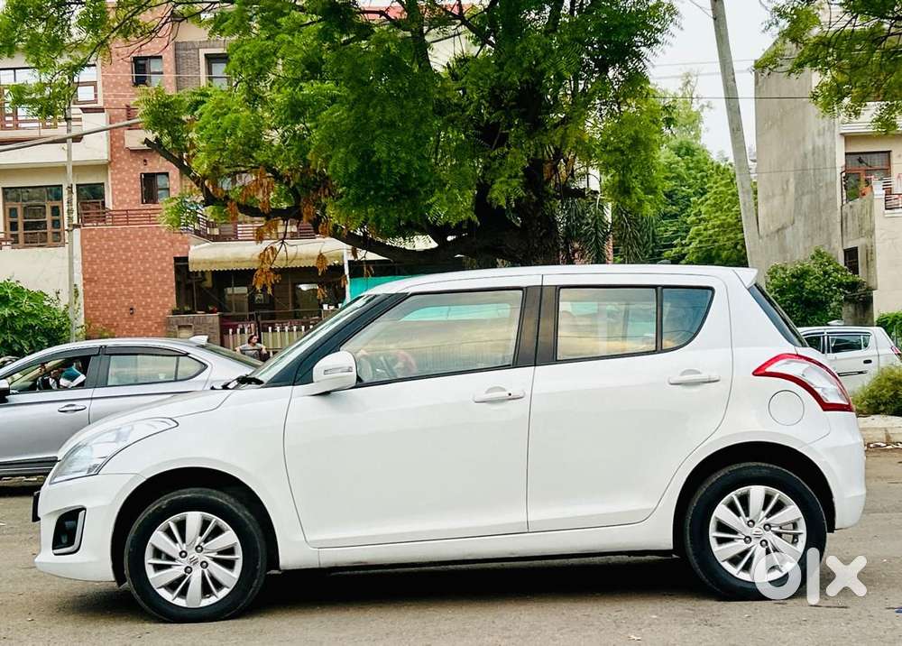 Maruti Suzuki Swift Vvt Zxi, 2016, Petrol