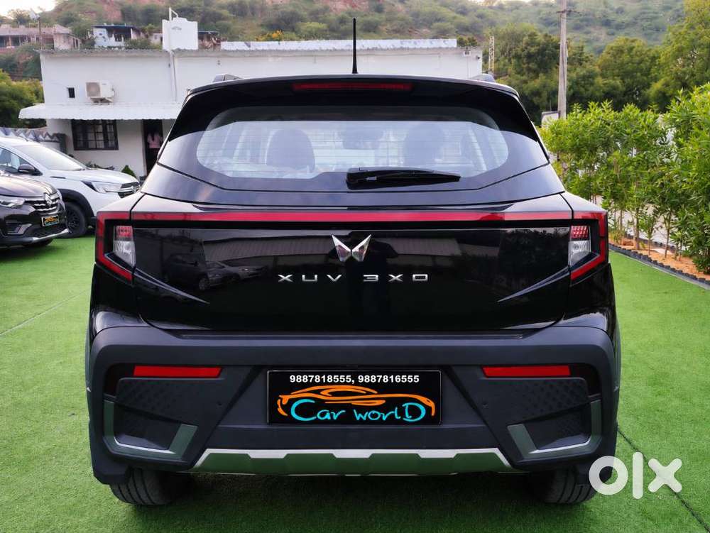 Mahindra Xuv 3xo Ax5l Pg Mt, 2025, Petrol