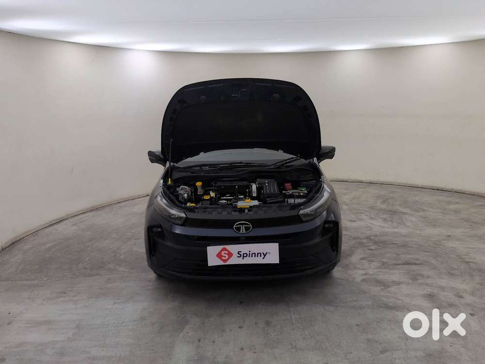 Tata Altroz Xe Petrol, 2025, Petrol