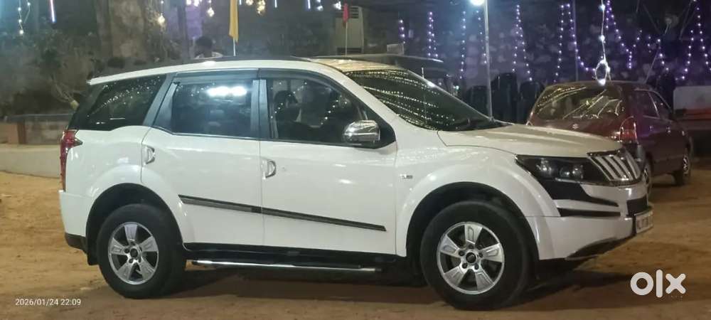 Mahindra Xuv500 2013 Diesel 142000 Km Driven