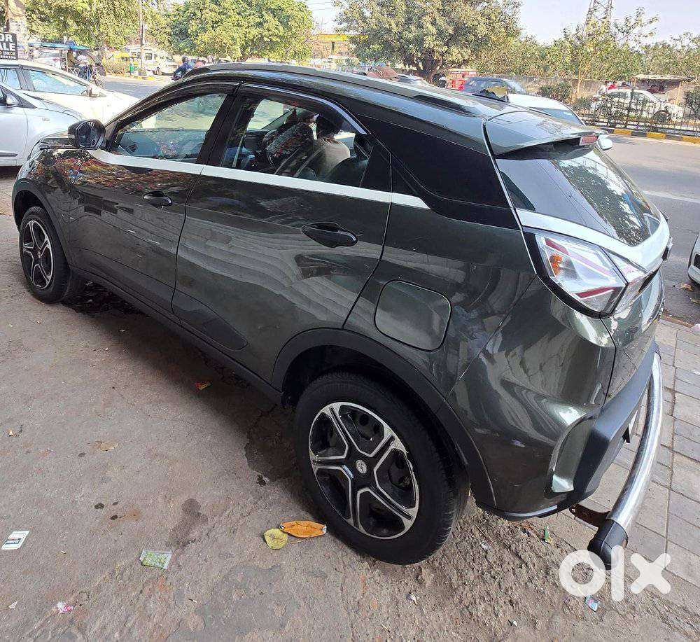 Tata Nexon 1.5 Revotorq Xm (s), 2020, Petrol