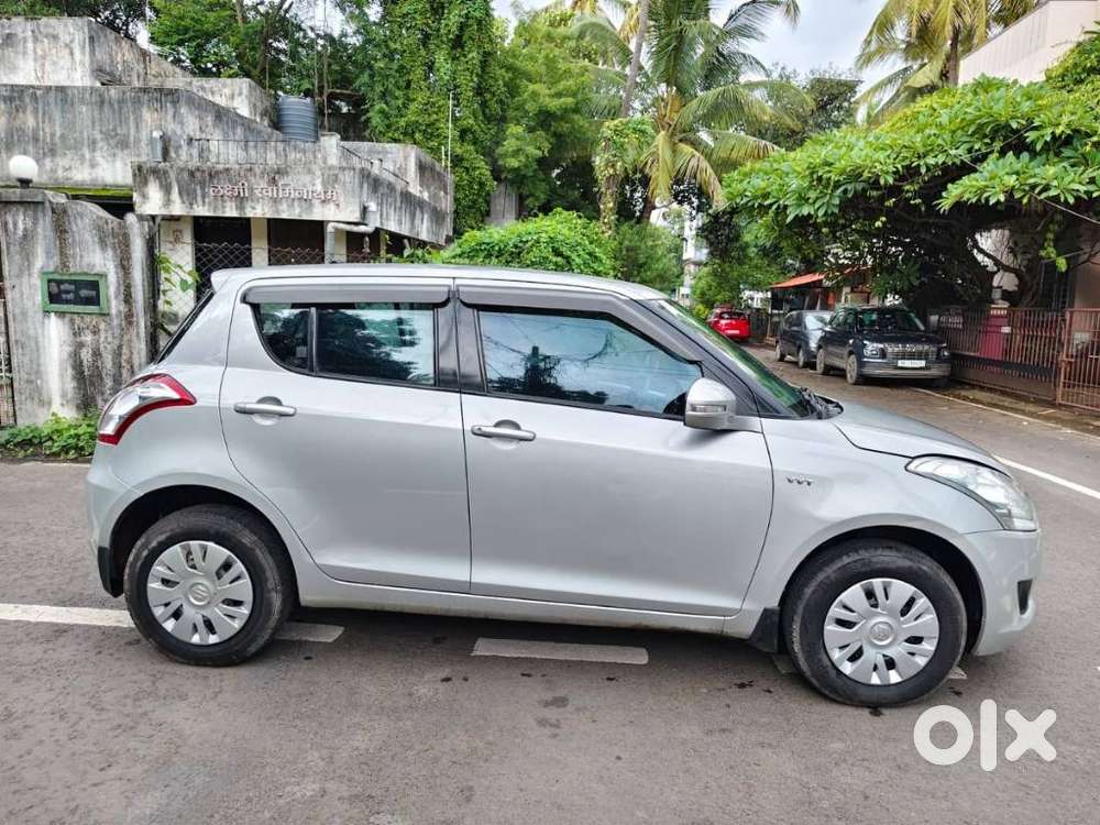 Maruti Suzuki Swift Vxi 1.2 Abs Bs-iv, 2012, Petrol