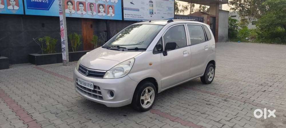 Maruti Suzuki Zen Estilo Lxi Bs Iv, 2011, Petrol