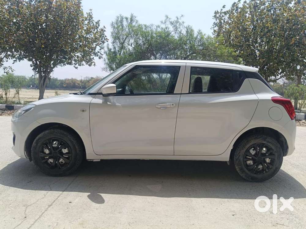 Maruti Suzuki Swift 1.2 Lxi (o), 2020, Petrol