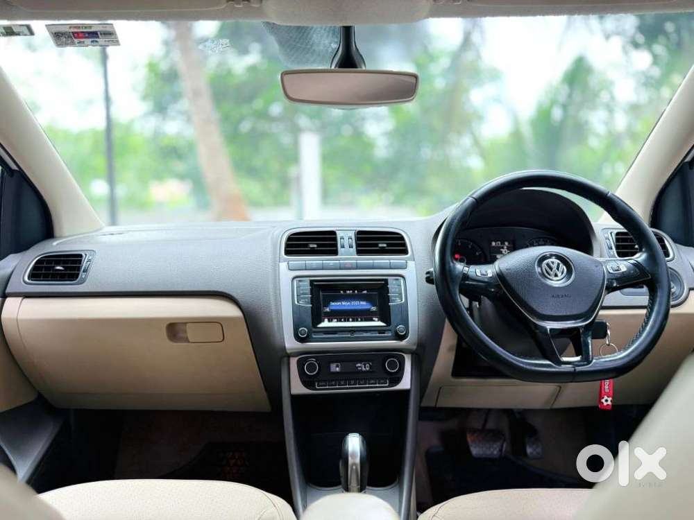 Volkswagen Vento 1.2 Tsi Highline At, 2017, Petrol