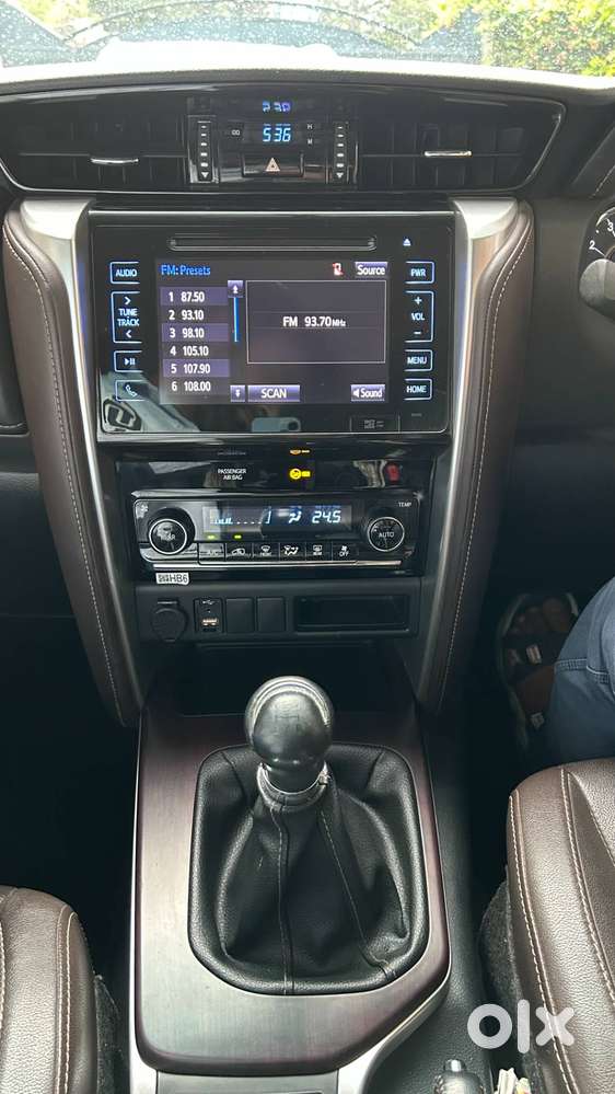 Toyota Fortuner Petrol 2017  Single Owner  Low Km