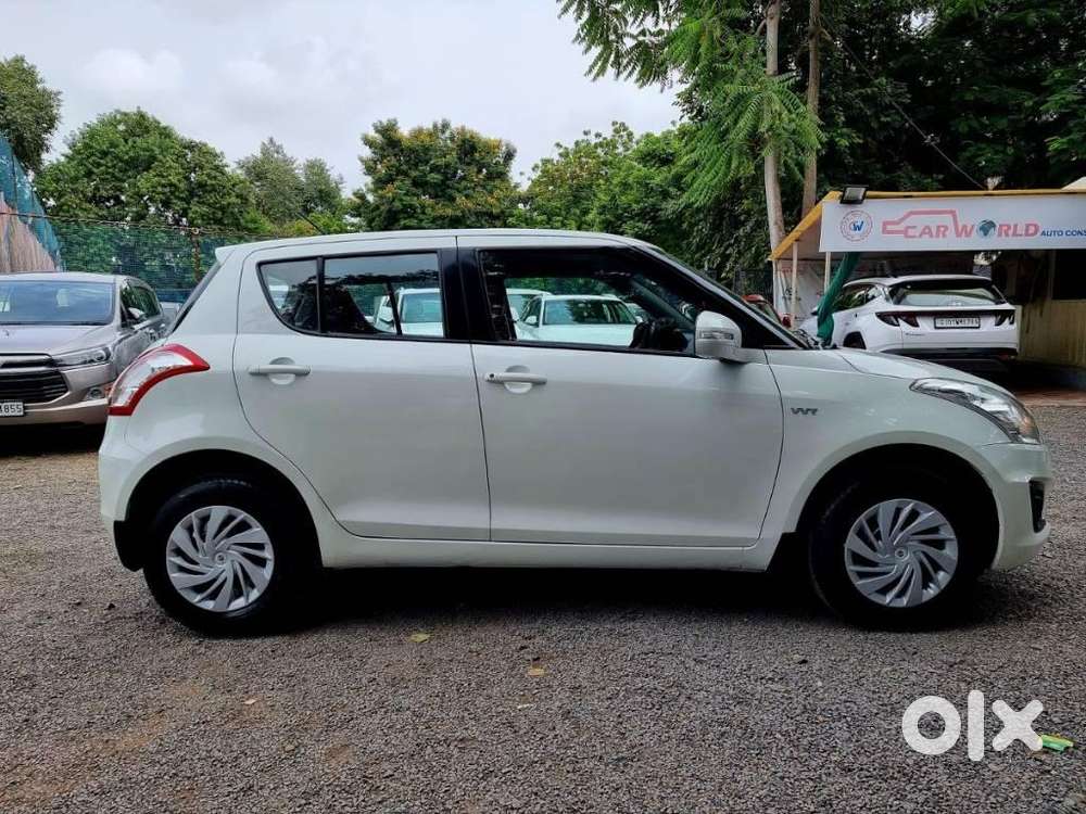 Maruti Suzuki Swift Vxi + Manual, 2016, Petrol