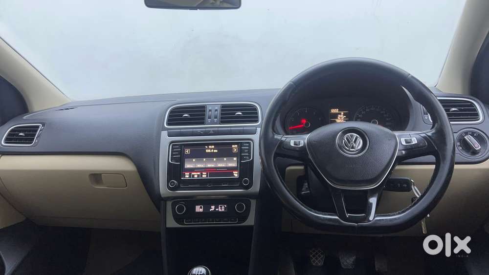 Volkswagen Polo Petrol Highline 1.2l, 2017, Petrol
