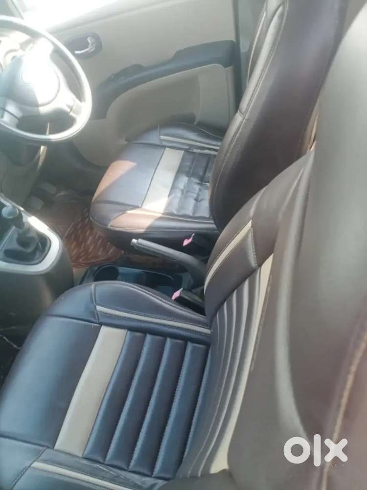 Hyundai I10 2011 Petrol 70000 Km Driven