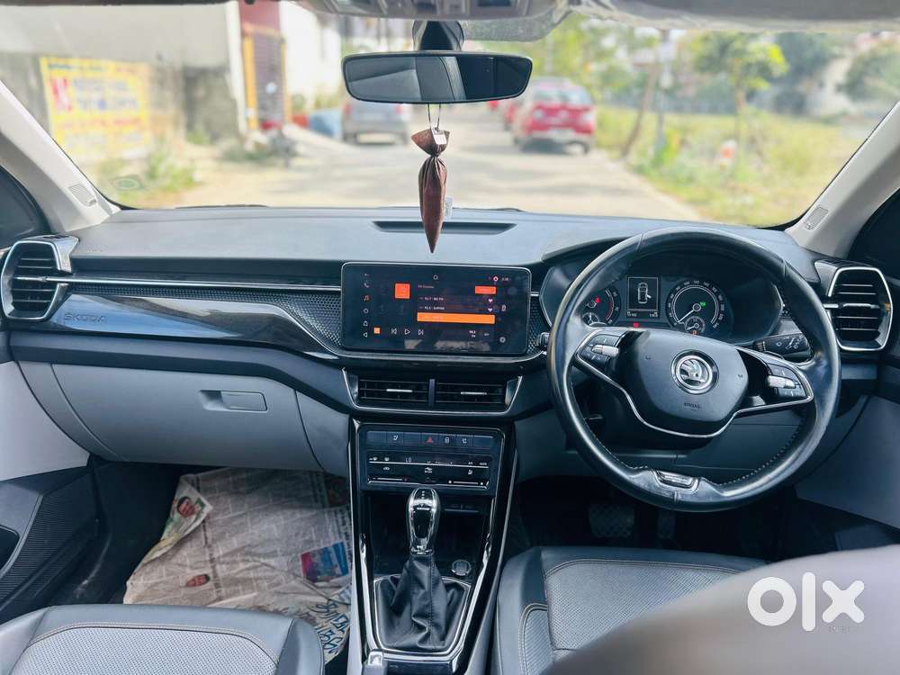 Skoda Kushaq 1.0 Tsi Style At, 2023, Petrol