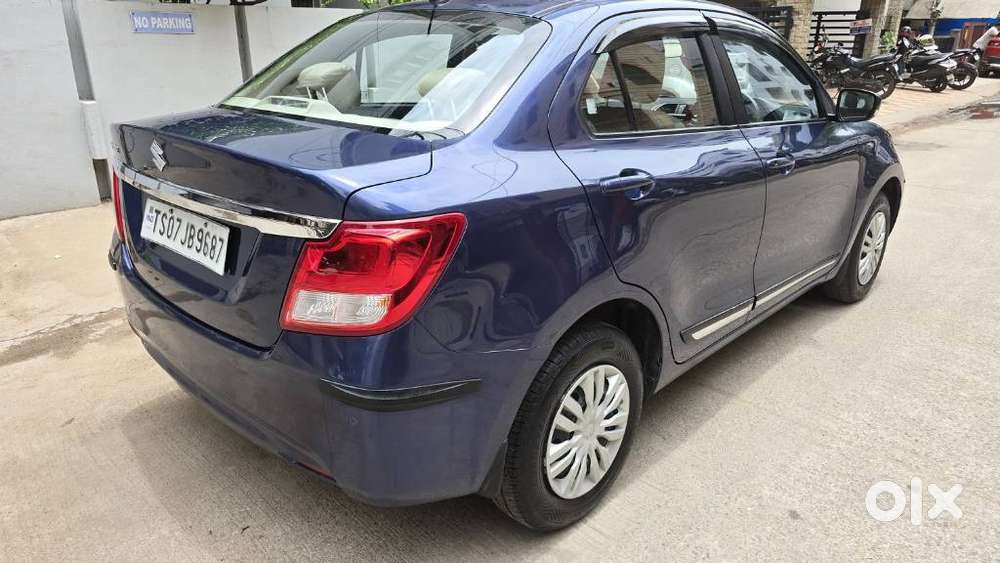 Maruti Suzuki Dzire 1.2 Vxi, 2022, Petrol