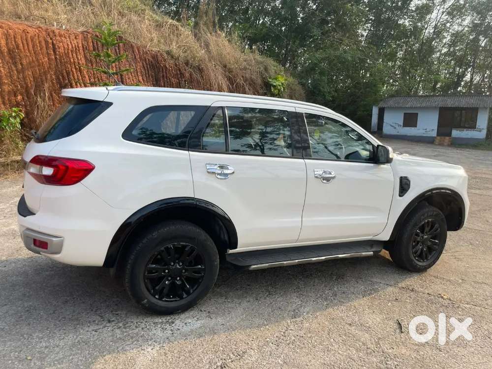 Ford Endeavour 3,2 Titanium At 4x4  2nd Owner