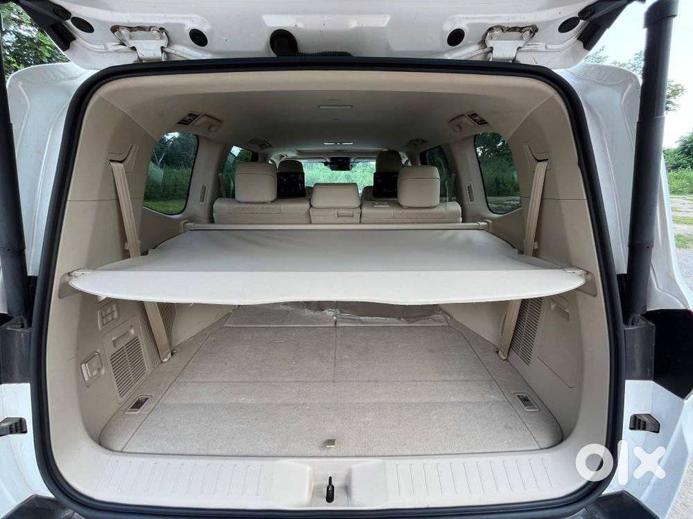 Toyota Land Cruiser Zx Petrol, 2024, Petrol