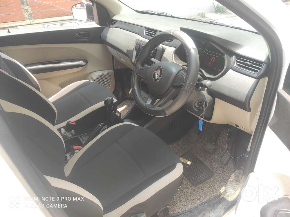 Renault Triber 1.0 Rxe, 2022, Petrol