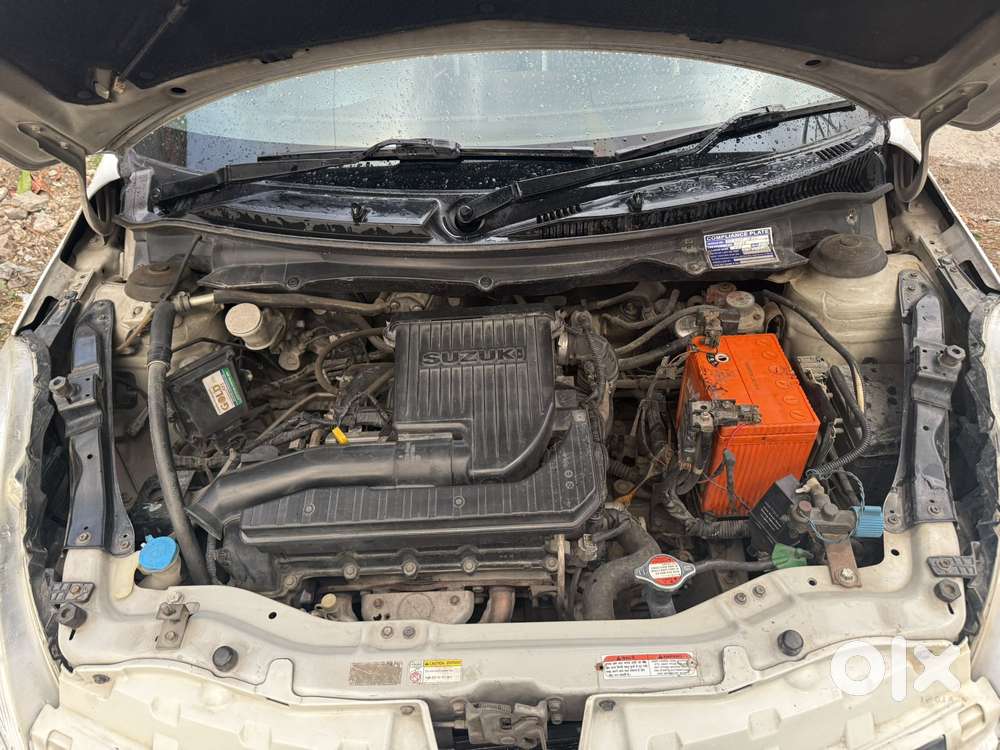 Maruti Suzuki Swift Vxi Optional, 2015, Petrol