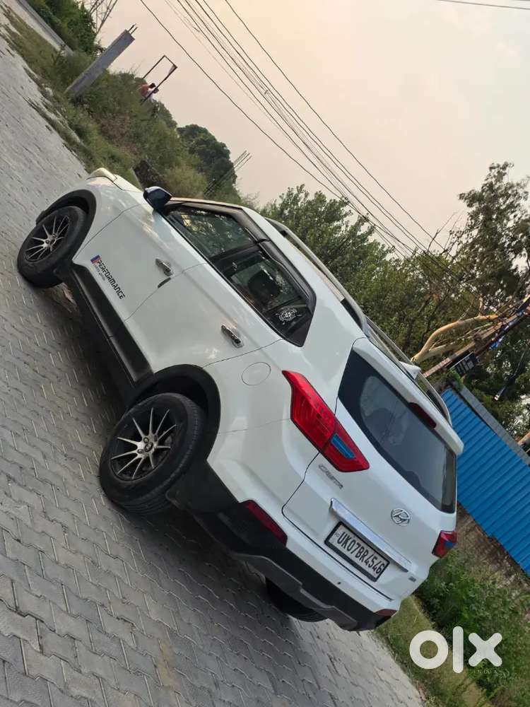 Hyundai Creta S
Diesel 
Music System 
Allow Wheels