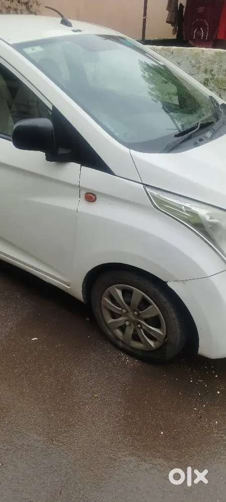 Hyundai Eon 1.0 Magna 2012 Car