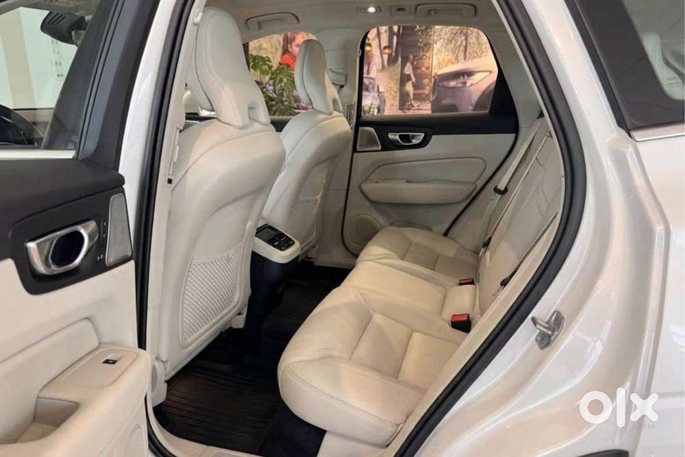 Volvo Xc60 2.0 B5 Ultimate, 2026, Petrol
