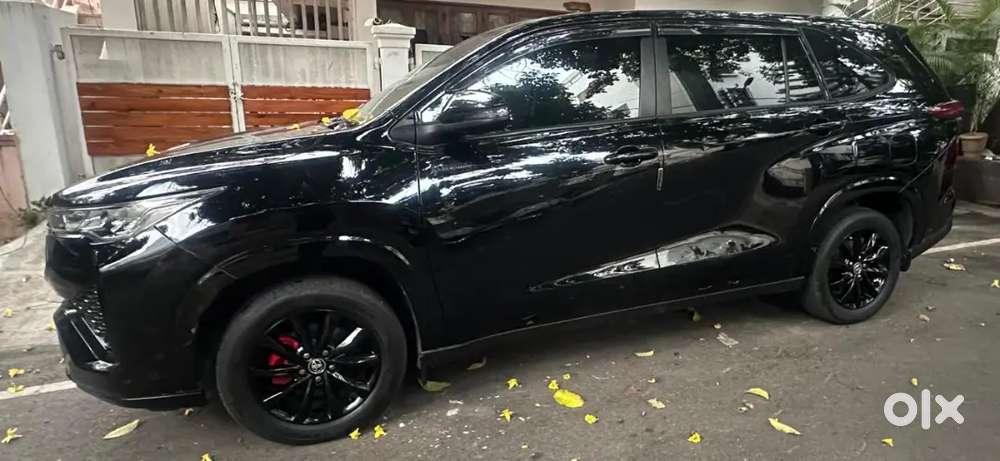 Toyota Innova Hycross 2025 Hybrid First Owner