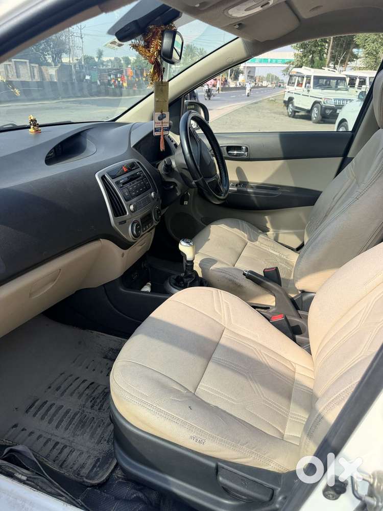 Hyundai I20 Sportz 1.4 Crdi 6 Speed Bs-iv, 2014, Diesel