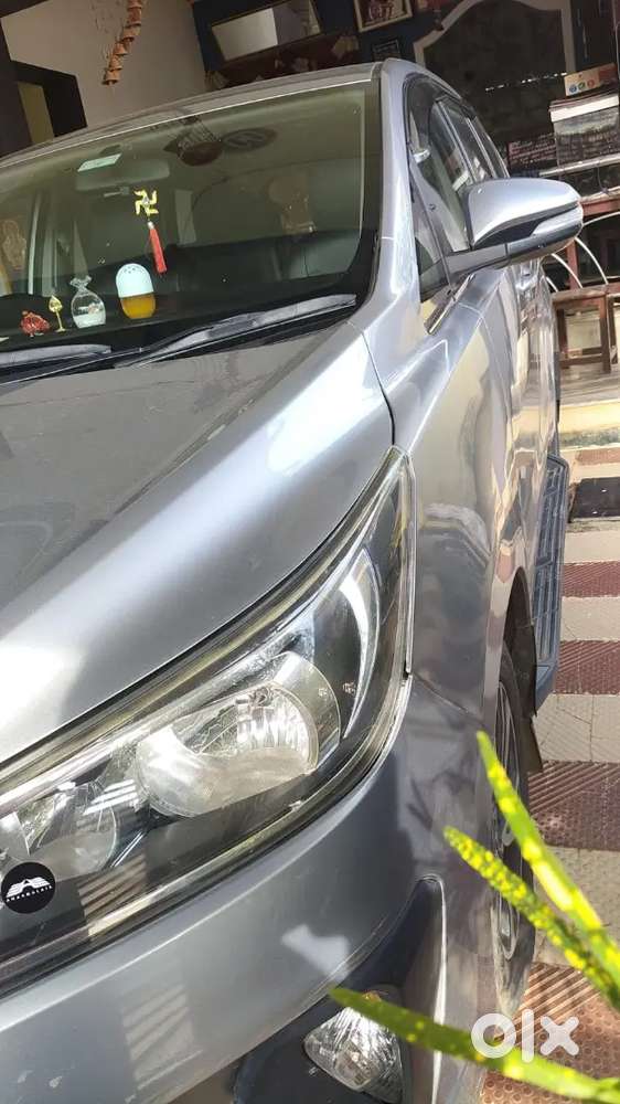 Toyota Innova Crysta 2016