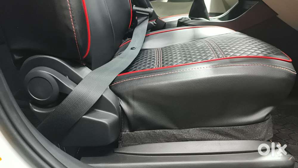 Tata Altroz 1.2 Xm Plus, 2022, Petrol