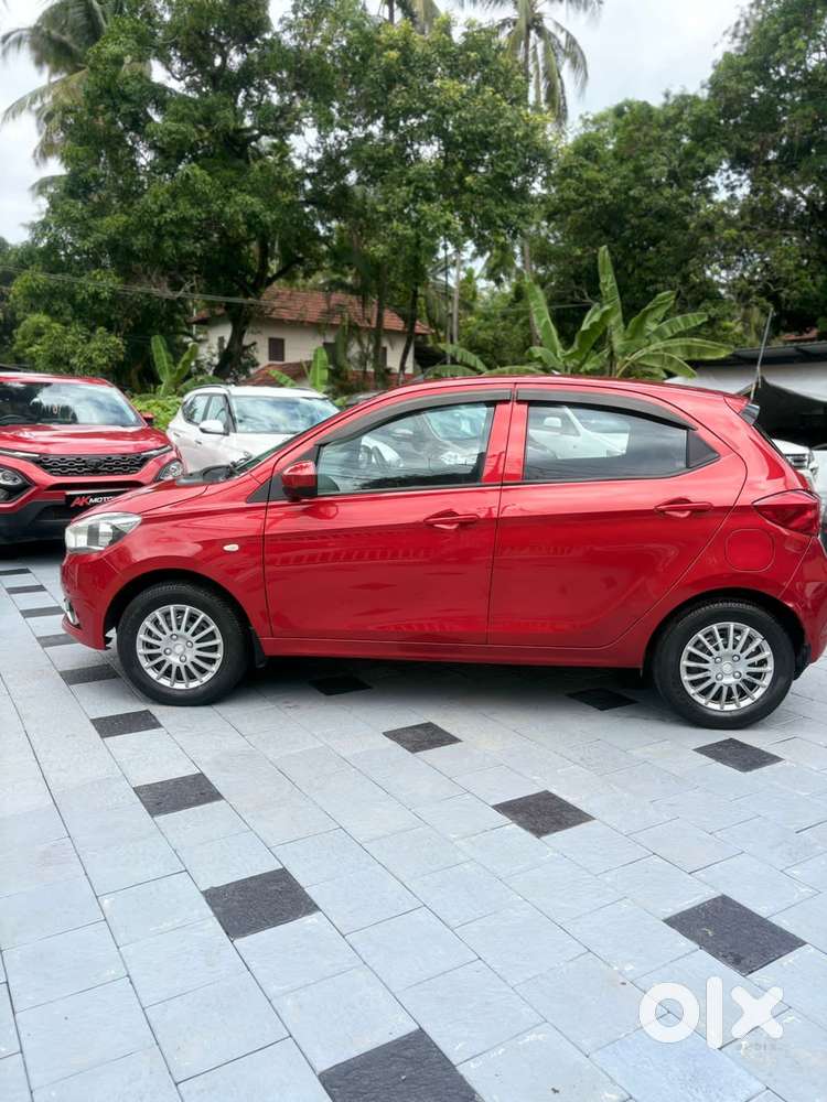 Tata Tiago 1.2 Revotron Xt (o), 2017, Petrol