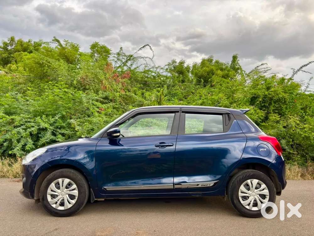 Maruti Suzuki Swift Vxi, 2023, Petrol