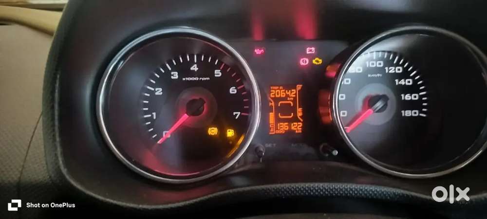 Mahindra Tuv 300 2016