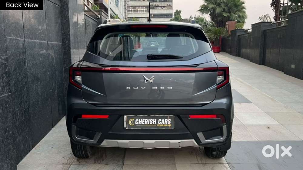 Mahindra Xuv 3xo Ax5 Pm Mt, 2024, Petrol