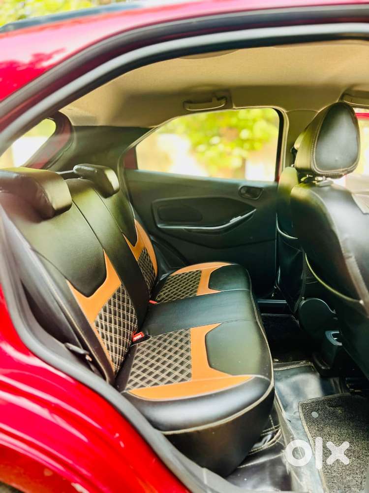 Ford Figo 2012-2015 Petrol Titanium, 2022, Petrol