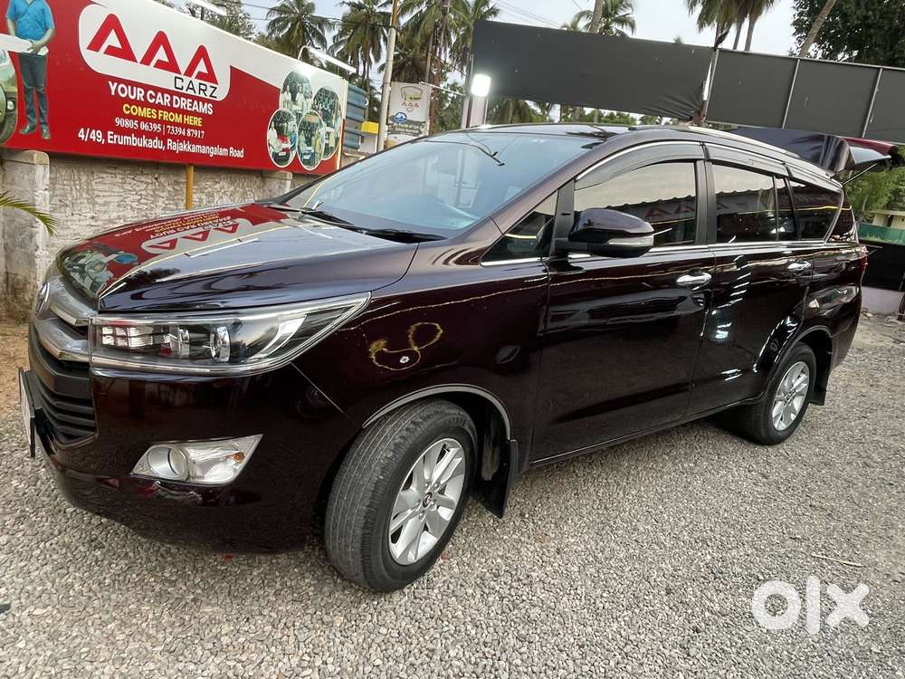 Toyota Innova Crysta 2.4 V 8 Str, 2016, Diesel