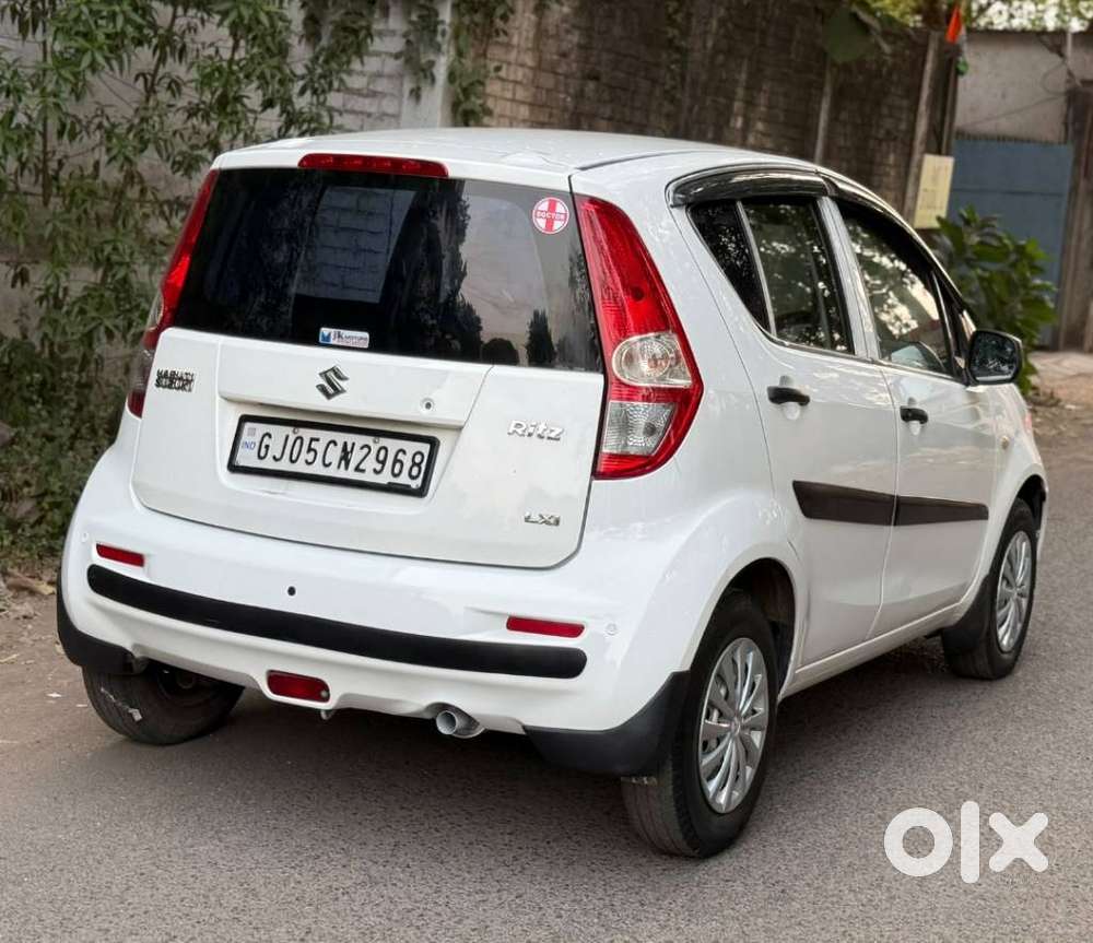 Maruti Suzuki Ritz Lxi, 2010, Petrol